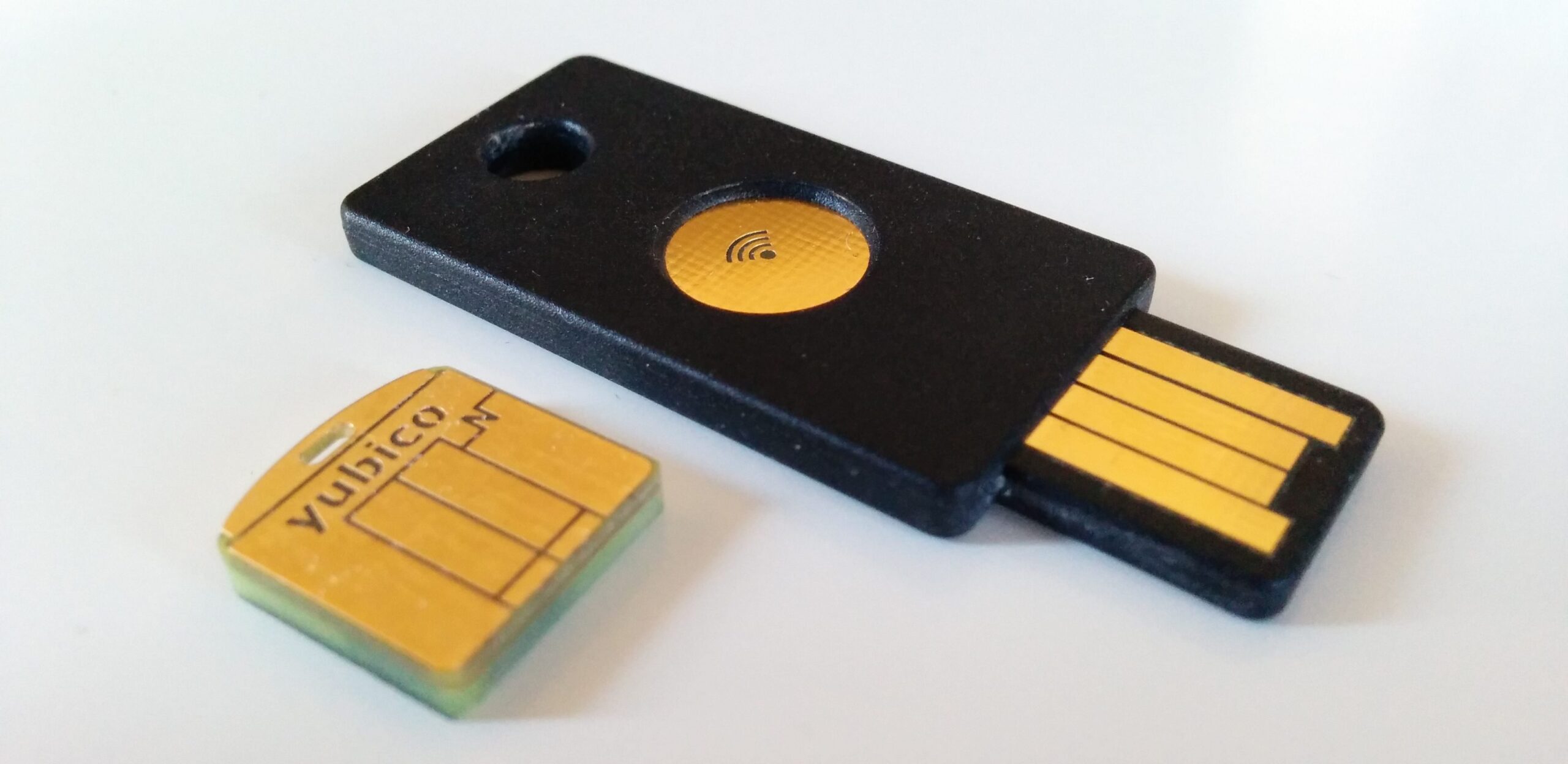yubikey_neo_e_nano yubikey_neo_e_nano